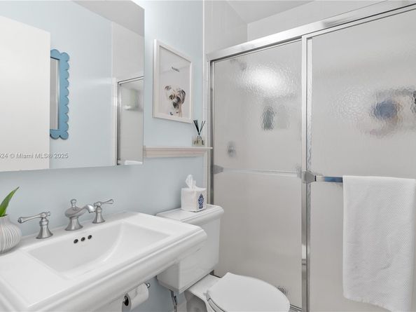16121 SW 83rd Ave, Palmetto Bay FL 33157