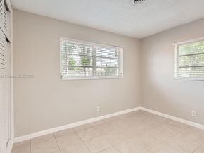 6221 NW 17th St, Sunrise FL 33313