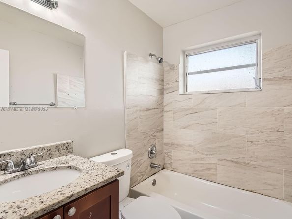 6221 NW 17th St, Sunrise FL 33313