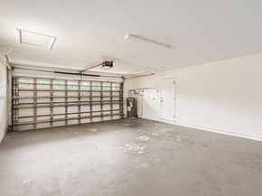 6221 NW 17th St, Sunrise FL 33313