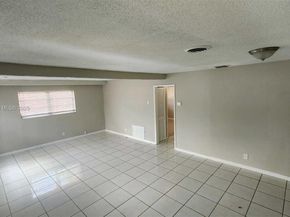 6221 NW 17th St, Sunrise FL 33313