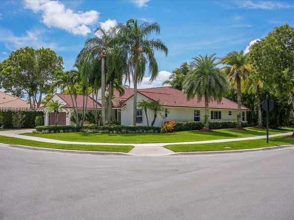 894 Spoonbill Cir, Weston FL 33326