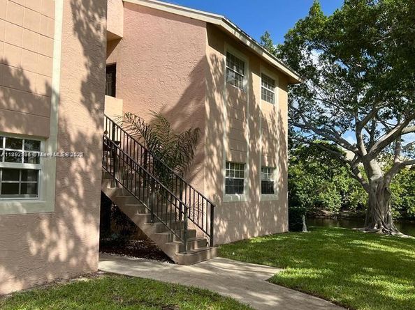 620 Cypress Club Way I13, Deerfield Beach FL 33064