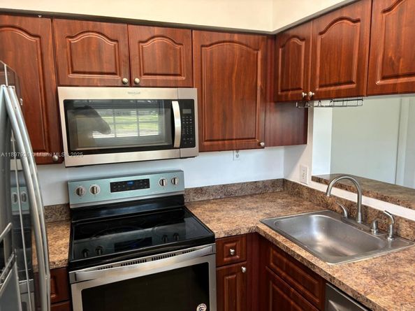 620 Cypress Club Way I13, Deerfield Beach FL 33064