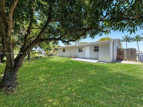 540 NW 7th Ter, Pompano Beach FL 33060