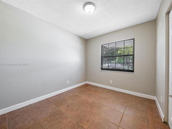 540 NW 7th Ter, Pompano Beach FL 33060