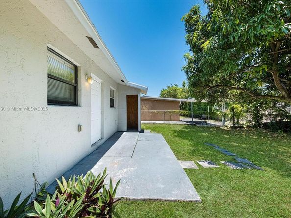 540 NW 7th Ter, Pompano Beach FL 33060