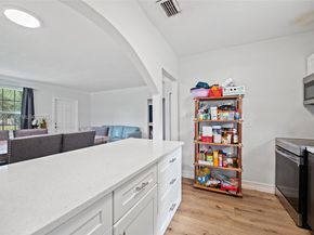 6894 3rd St, Jupiter FL 33458