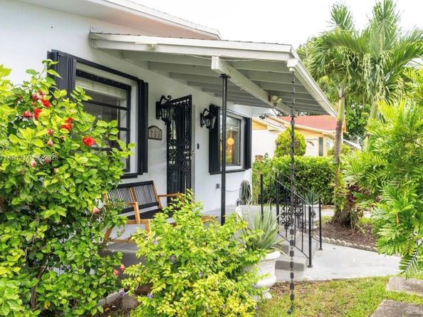 765 NW 46th St, Miami FL 33127