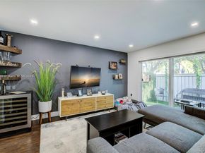 6840 SW 45th Ln 258, Miami FL 33155