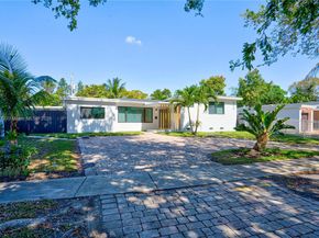 175 NE 120th St, North Miami FL 33161