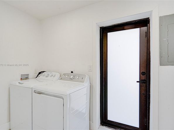 175 NE 120th St, North Miami FL 33161