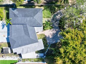 175 NE 120th St, North Miami FL 33161