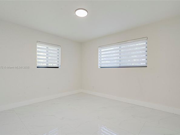 175 NE 120th St, North Miami FL 33161