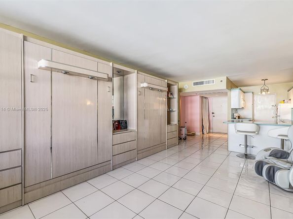 100 Lincoln Rd 502, Miami Beach FL 33139