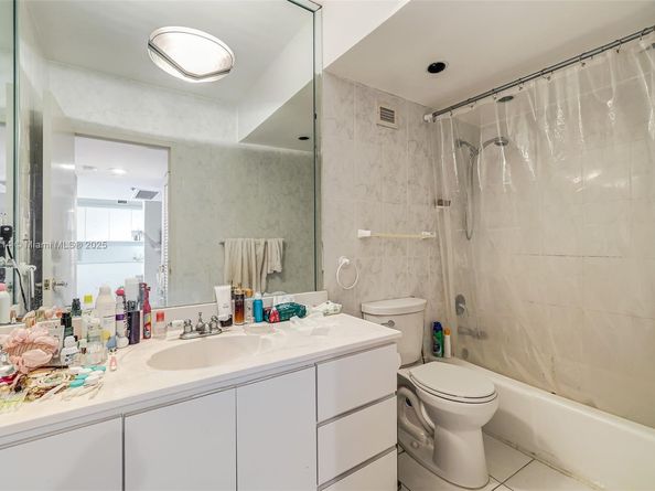 100 Lincoln Rd 502, Miami Beach FL 33139