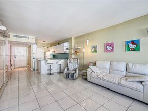 100 Lincoln Rd 502, Miami Beach FL 33139