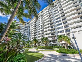 100 Lincoln Rd 502, Miami Beach FL 33139