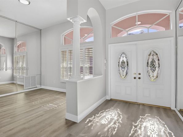 13715 NW 21st St, Pembroke Pines FL 33028