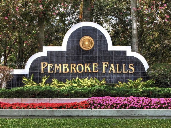 13715 NW 21st St, Pembroke Pines FL 33028