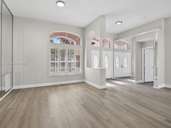 13715 NW 21st St, Pembroke Pines FL 33028