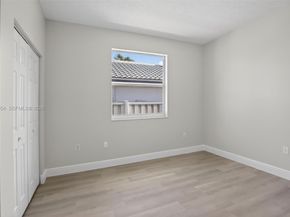 13715 NW 21st St, Pembroke Pines FL 33028