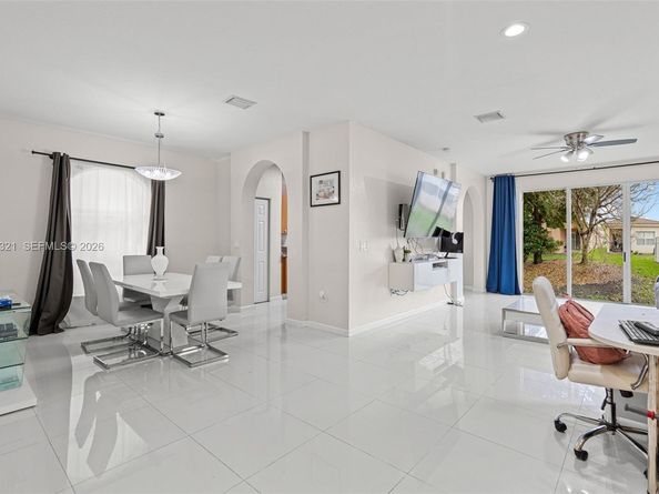 3760 NE 10th St, Homestead FL 33033