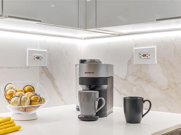 1500 Bay Rd 1558S, Miami Beach FL 33139