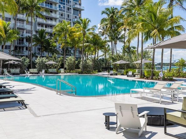 1500 Bay Rd 1558S, Miami Beach FL 33139