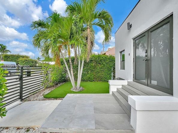 85 NW 47th St, Miami FL 33127