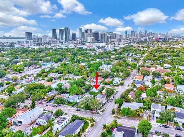 85 NW 47th St, Miami FL 33127