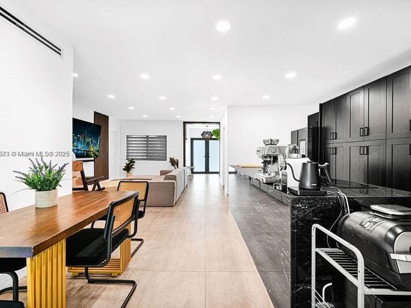 85 NW 47th St, Miami FL 33127