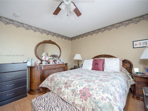 Undisclosed Address #A11875175, Miami FL 33193