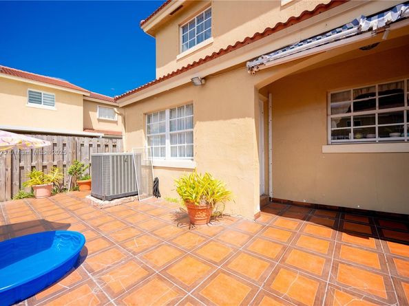 Undisclosed Address #A11875175, Miami FL 33193
