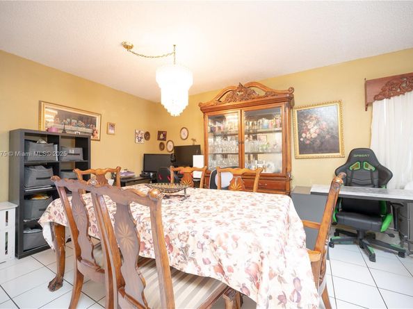 Undisclosed Address #A11875175, Miami FL 33193