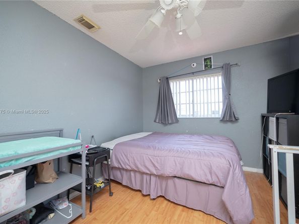 Undisclosed Address #A11875175, Miami FL 33193