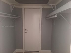 230 174th St 417, Sunny Isles Beach FL 33160