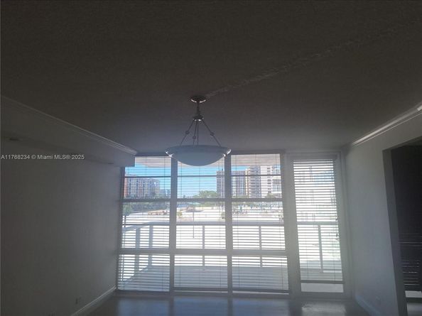 230 174th St 417, Sunny Isles Beach FL 33160
