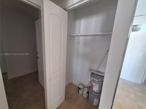 230 174th St 417, Sunny Isles Beach FL 33160