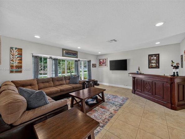 10751 SW 26th Ct, Davie FL 33328