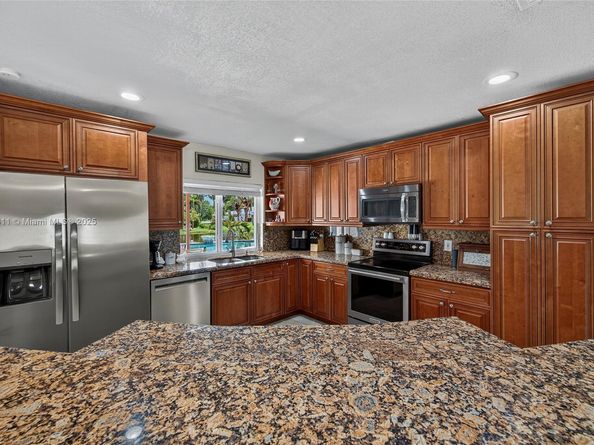 10751 SW 26th Ct, Davie FL 33328