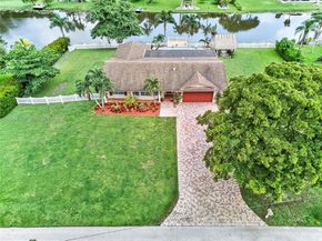 10751 SW 26th Ct, Davie FL 33328