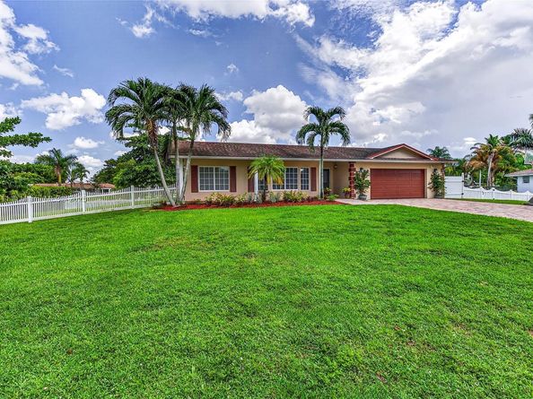 10751 SW 26th Ct, Davie FL 33328