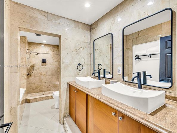 1401 SW 32nd St, Fort Lauderdale FL 33315