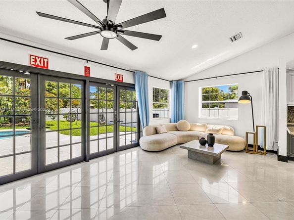 1401 SW 32nd St, Fort Lauderdale FL 33315