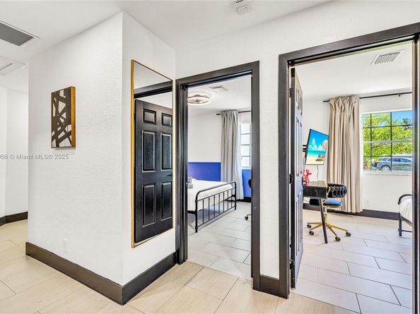 1401 SW 32nd St, Fort Lauderdale FL 33315