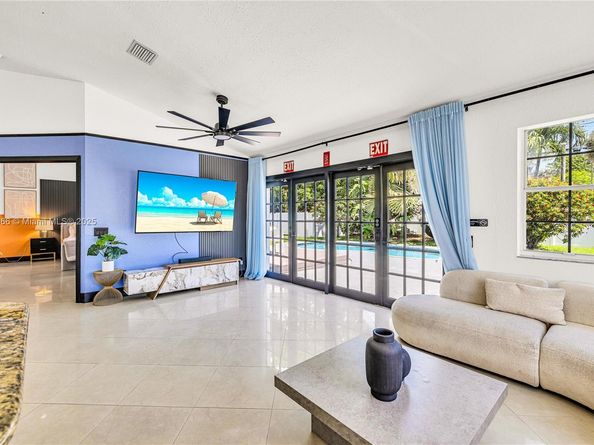 1401 SW 32nd St, Fort Lauderdale FL 33315