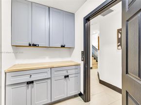 1401 SW 32nd St, Fort Lauderdale FL 33315