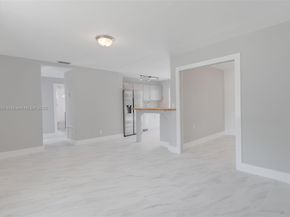 246 NE 13th St, Delray Beach FL 33444