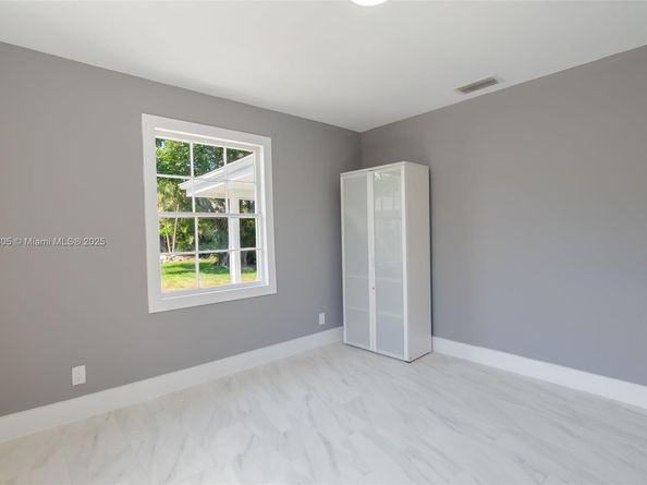 246 NE 13th St, Delray Beach FL 33444